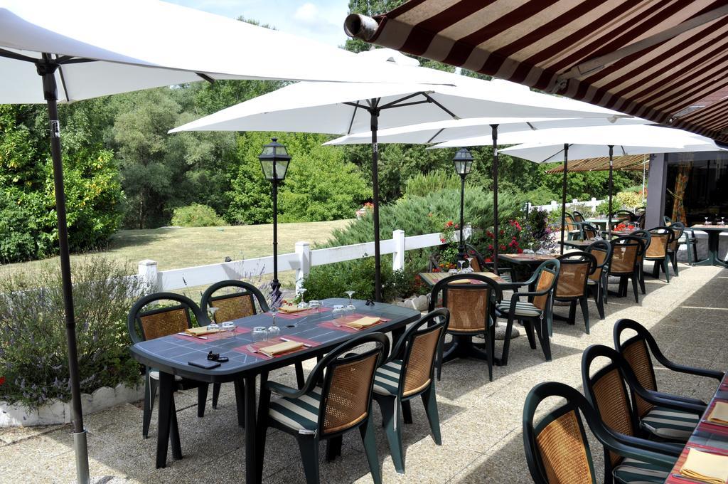 Hotel Restaurant Le Relais De Pouilly מראה חיצוני תמונה