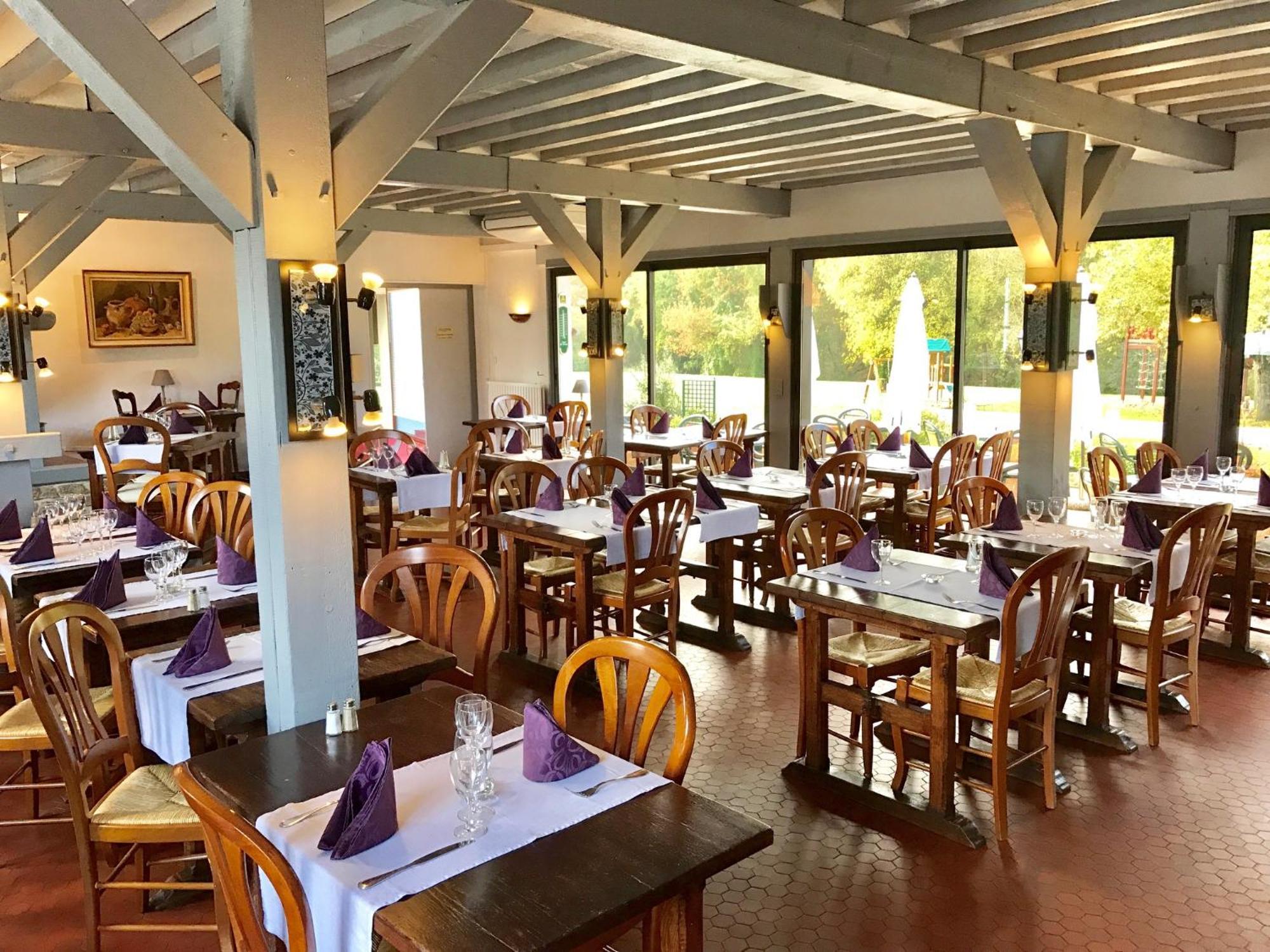 Hotel Restaurant Le Relais De Pouilly מראה חיצוני תמונה