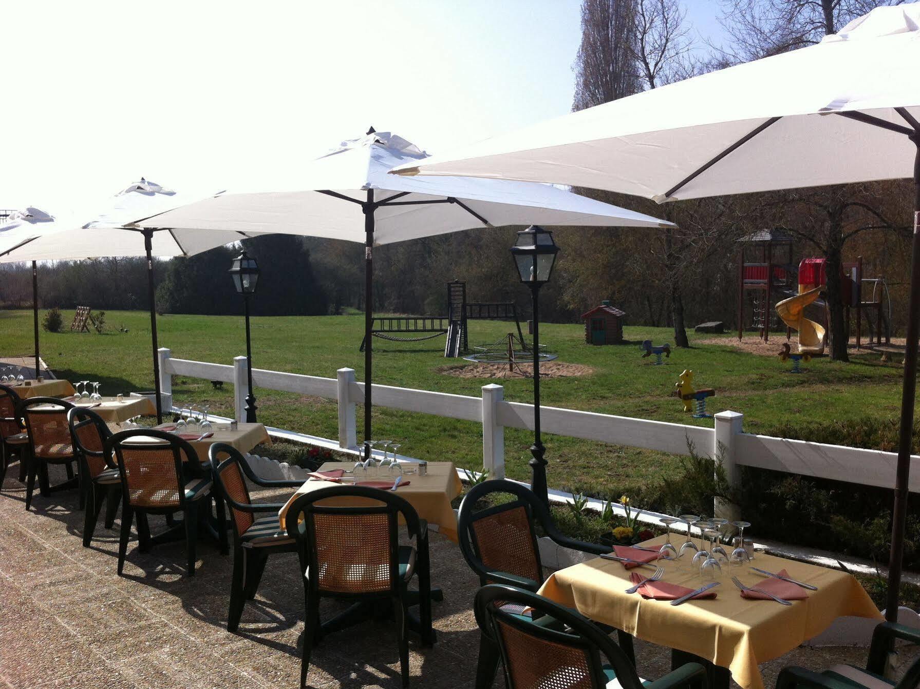 Hotel Restaurant Le Relais De Pouilly מראה חיצוני תמונה